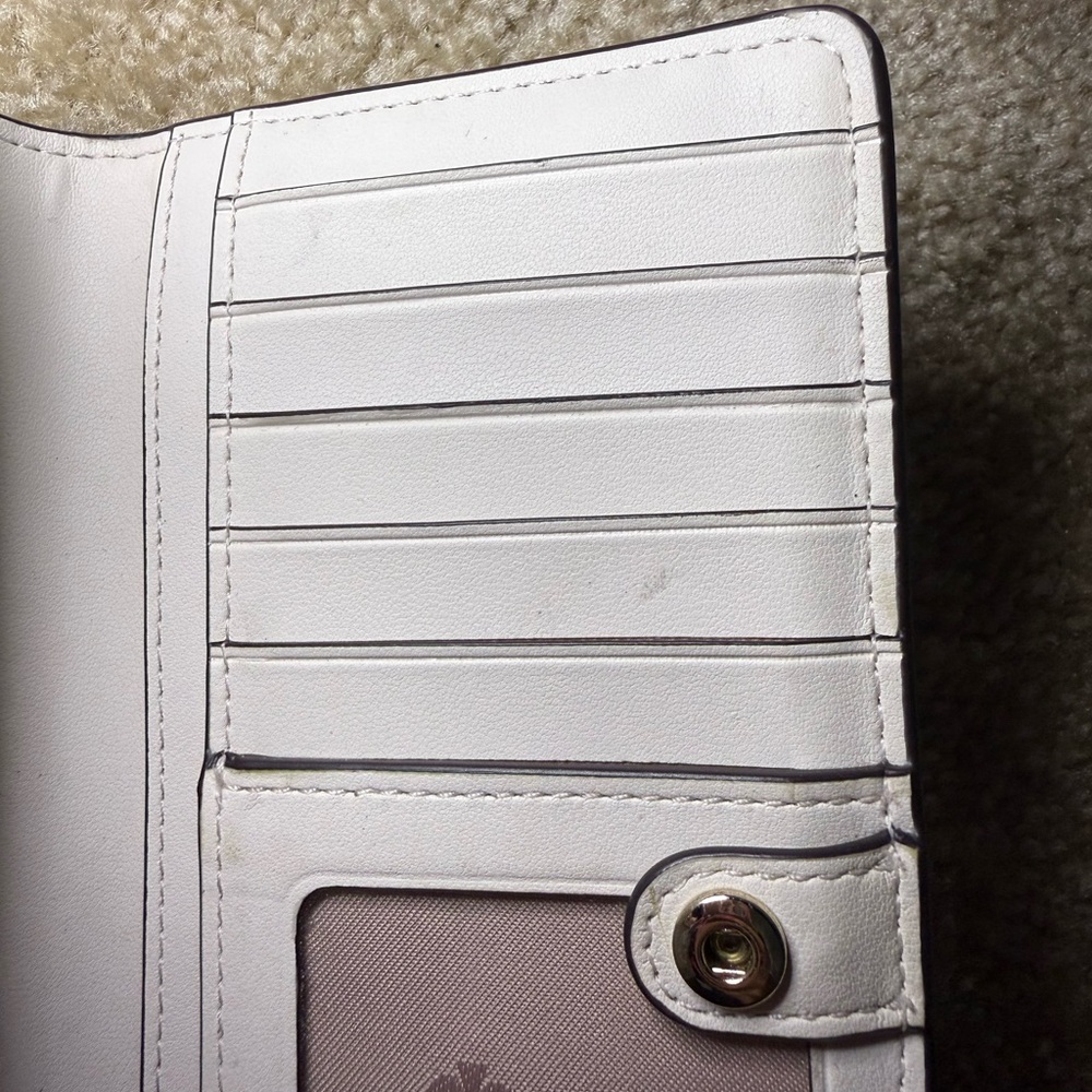 Kate Spade Wallet - Picture 6 of 10